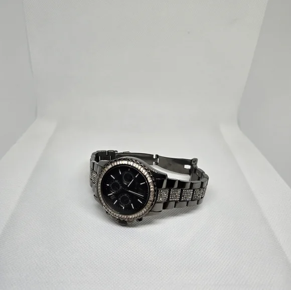 Michael Kors Everest Chronograph Watch - Picture 7 of 15